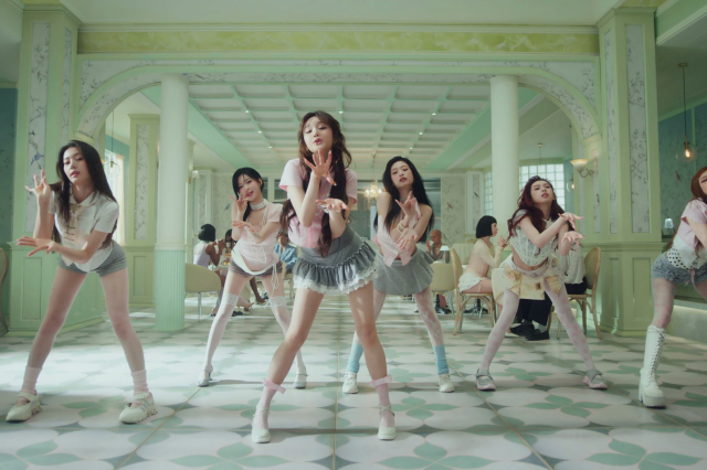 BABYMONSTER lança o single digital "SUGAR HONEY ICE TEA"