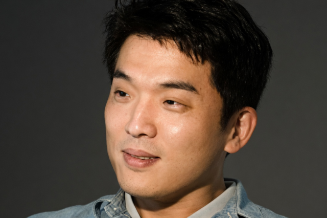 Canal do YouTube do Chef Sung Anh entra em hiato em meio a polêmica no restaurante MOSU Seoul