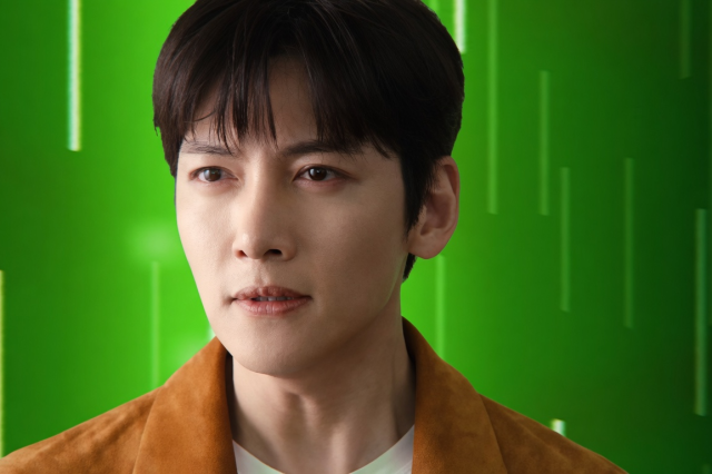 Ji Chang Wook viraliza com hilário comercial da SK Telecom que já tem 1,5 milhão de visualizações