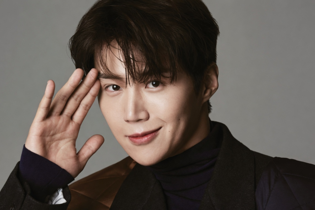 Kim Seon Ho comemora aniversário com doação de 50 milhões de won para bem-estar de idosos