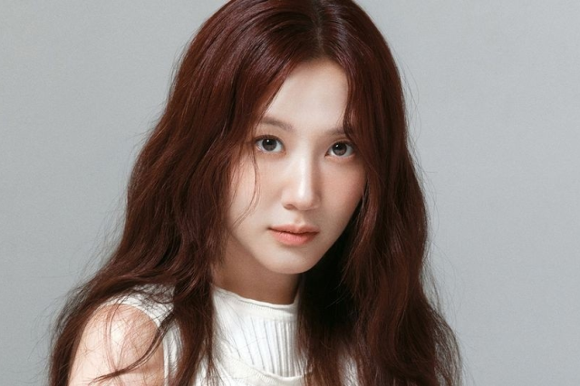 Kwon Eunbin anuncia aposentadoria da indústria do entretenimento após fim de contrato com a CUBE