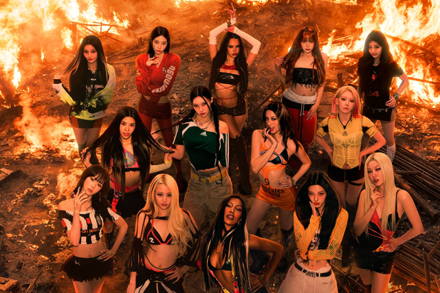 LE SSERAFIM, ILLIT e KATSEYE divulgam teaser oficial do MV de 'ICONIC BY MISTAKE'