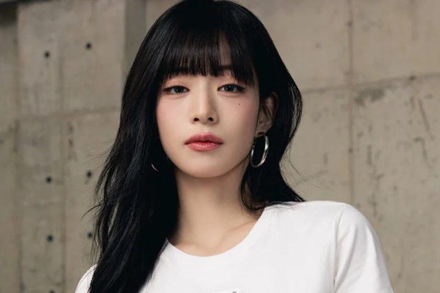 Lee Chae Young, do fromis_9, não participa de festivais universitários por problemas de saúde