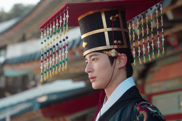 MBC remove cena de coroação do episódio 11 de Perfect Crown após forte controvérsia