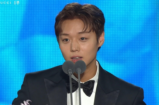 Park Ji-hoon vence Melhor Ator Novato no Cinema no Baeksang Arts Awards 2026