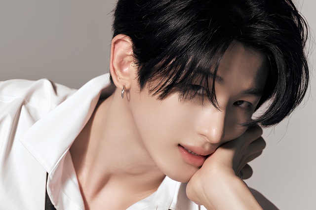 Yu Junwon (Fantasy Boys) assina com nova agência para debutar em novo grupo masculino