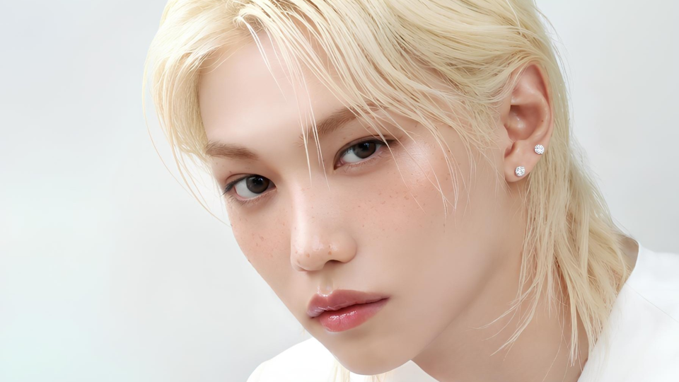Felix do Stray Kids revela voluntariado com crianças no hospital