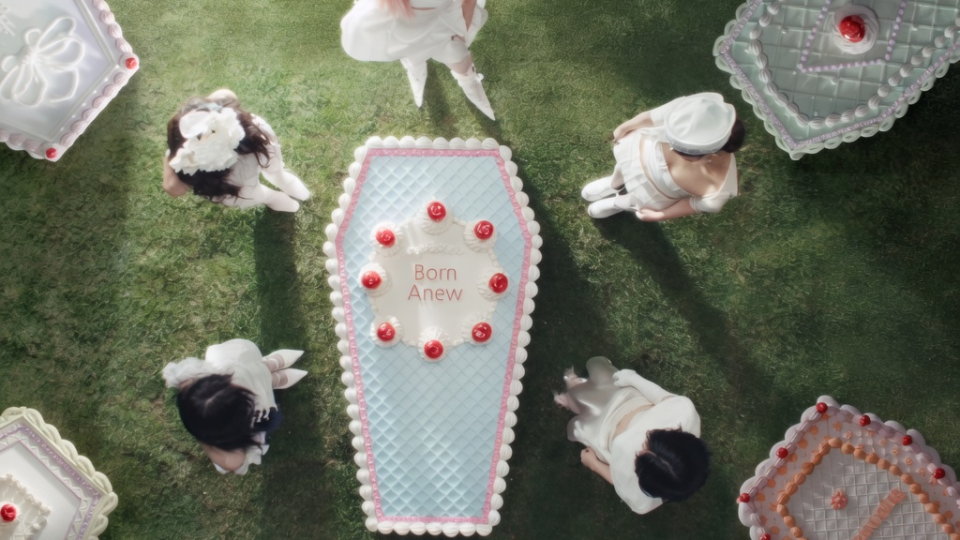 Yuna e Chaeryeong do ITZY convencem JYP a transformar “Motto” em faixa-título do novo mini álbum