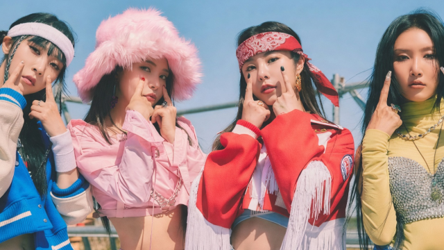 MAMAMOO anuncia comeback com 'W4RD.' Saindo em breve!