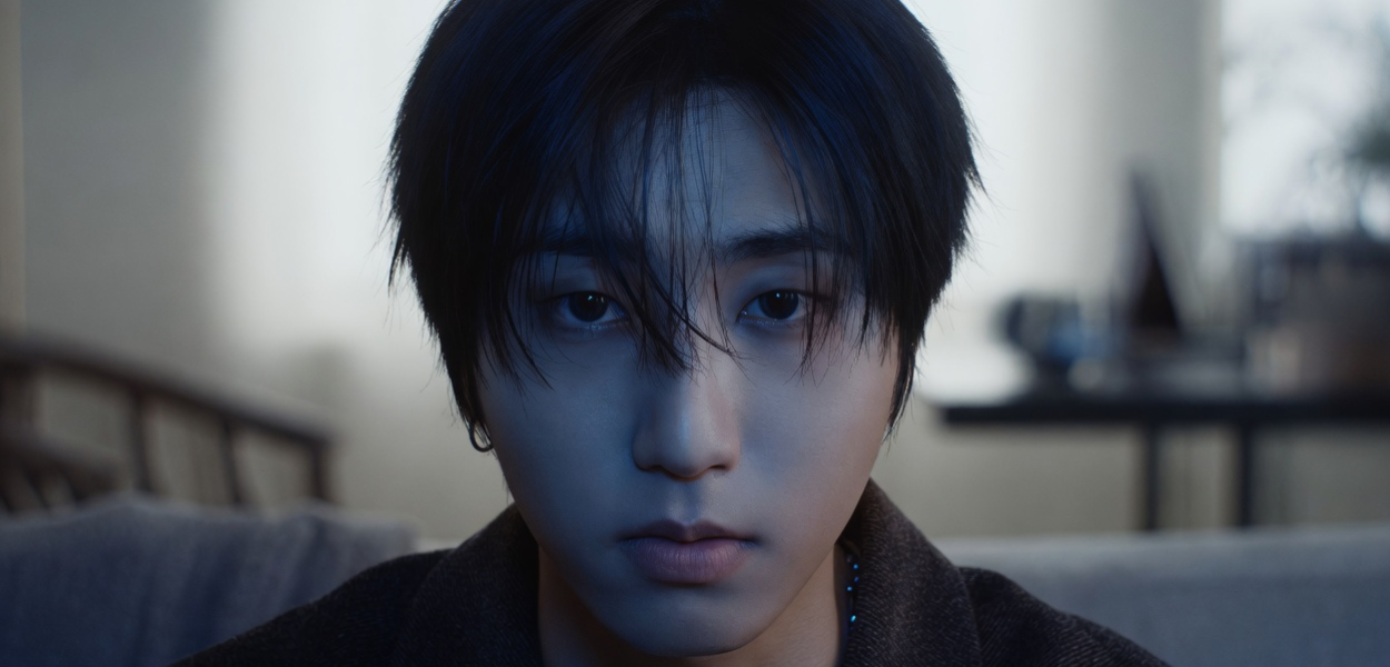 “Back to Life”, o novo single de Han do Stray Kids, estreou diretamente na primeira posição do gráfico de Tendências Mundiais do YouTube