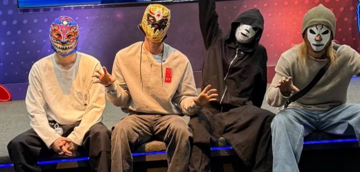 Lutador homenageia BTS usando jaqueta do grupo durante entrada no ringue