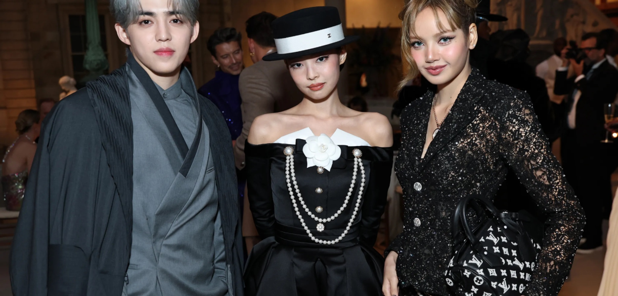 Momento histórico: S.Coups brilha ao lado de Jennie e Lisa no Met Gala 2025