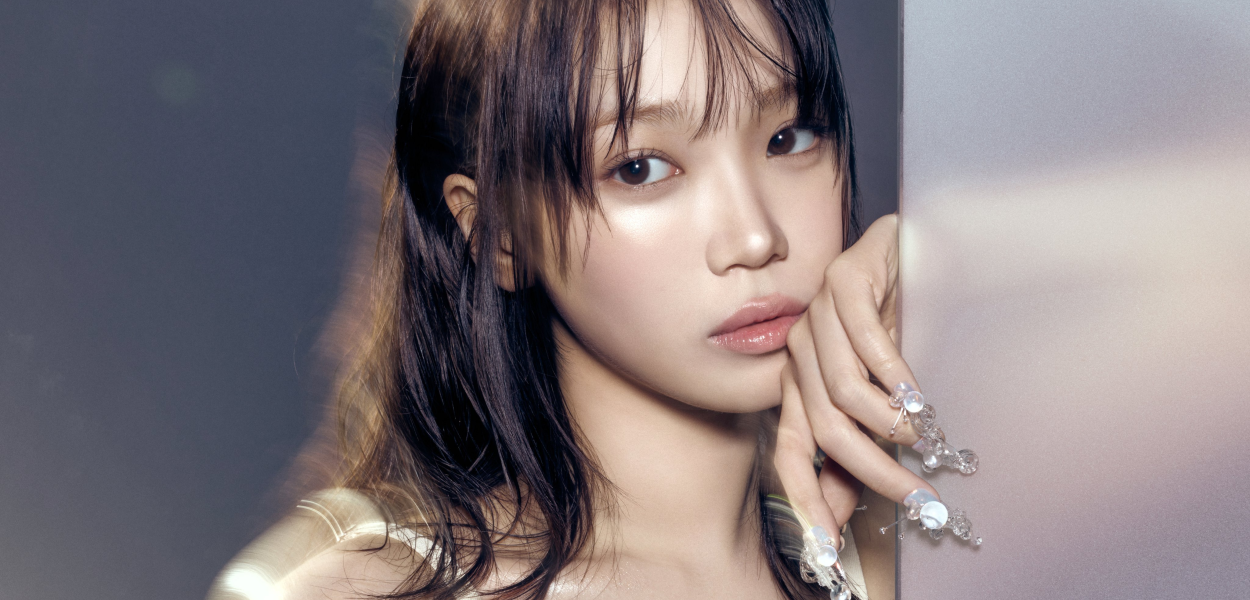Source Music atualiza saúde de Kim Chaewon do LE SSERAFIM e cancela agenda